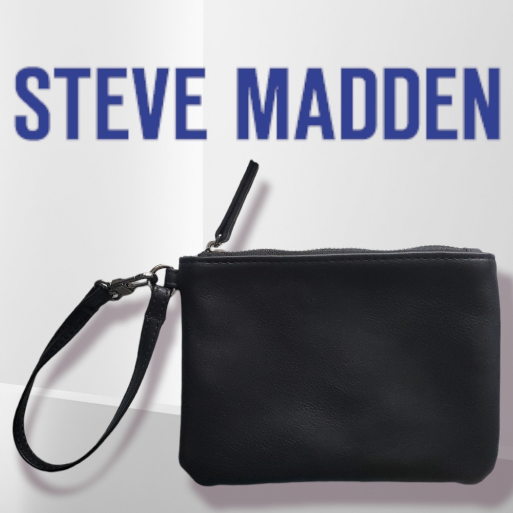 Steve Madden Wristlet